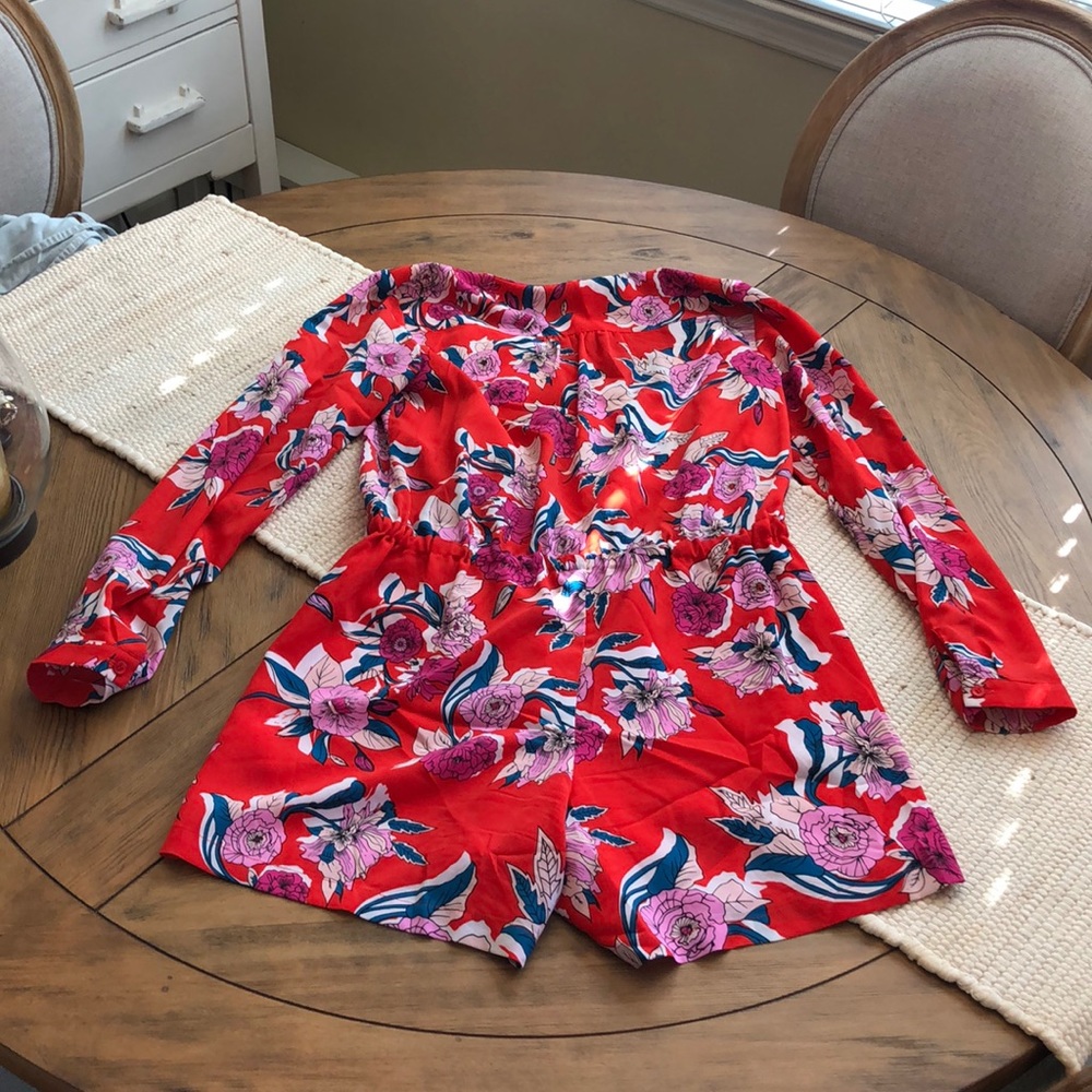 Dalia Floral Romper - Picture 4 of 4